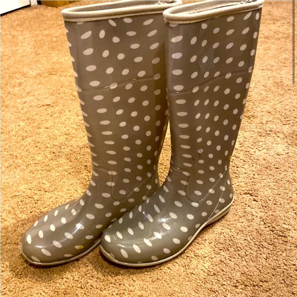 ITASCA womens rubber rain boots Sz 9 gray polka dot
